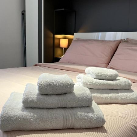 Appartement Rafael Milano - 10 Min From Linate Airport, Centrale Fs, Ospedale San Raffaele Extérieur photo