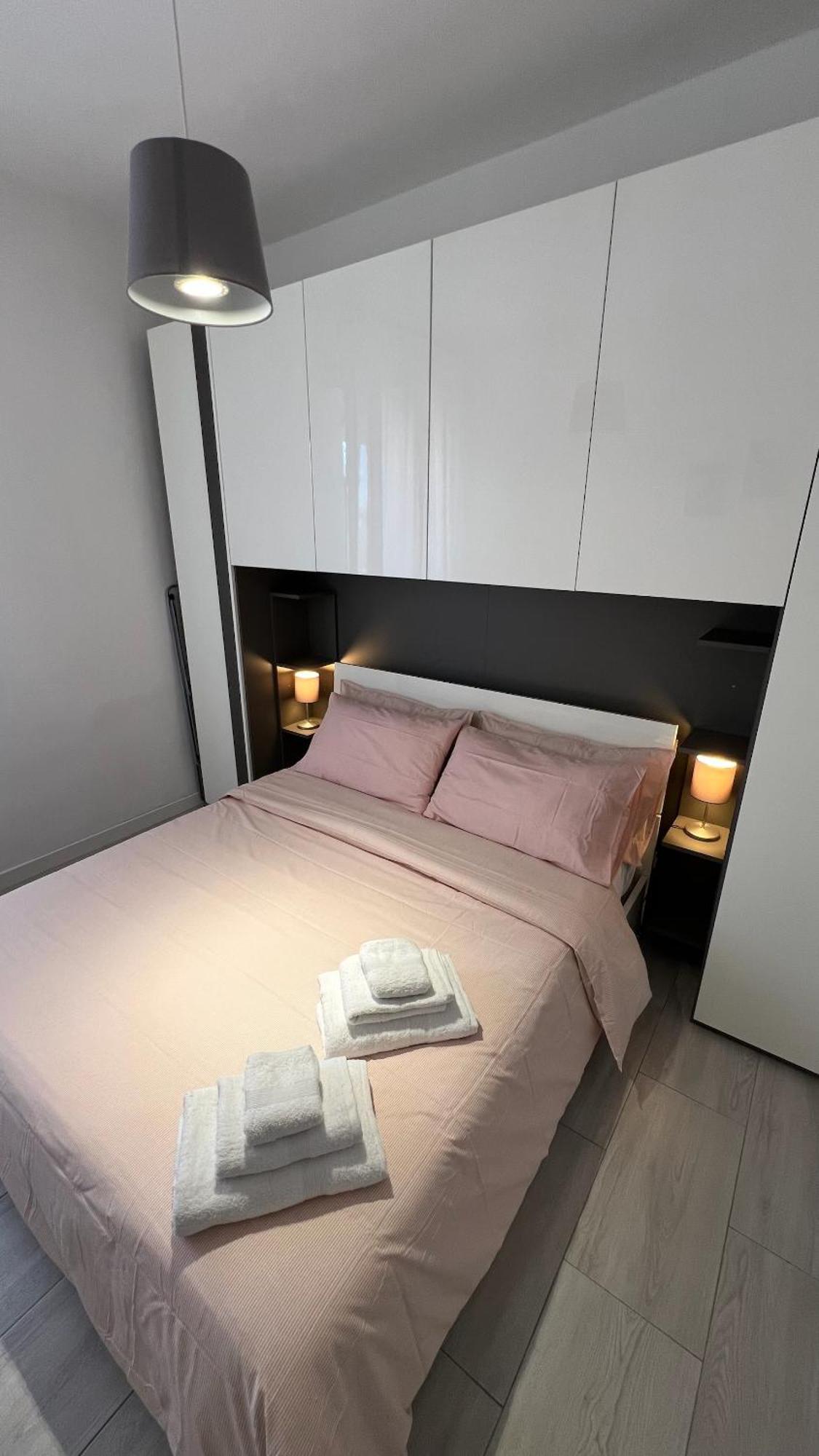 Appartement Rafael Milano - 10 Min From Linate Airport, Centrale Fs, Ospedale San Raffaele Extérieur photo
