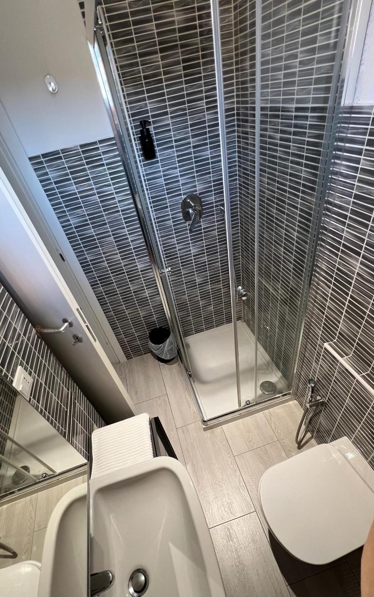 Appartement Rafael Milano - 10 Min From Linate Airport, Centrale Fs, Ospedale San Raffaele Extérieur photo