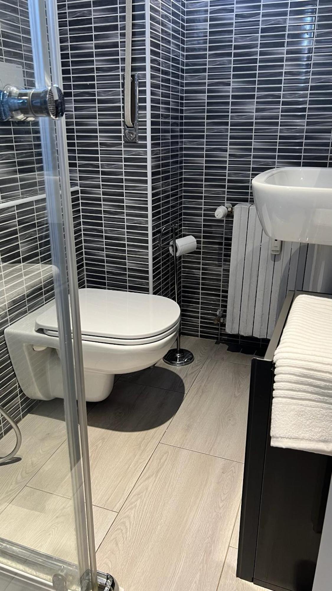 Appartement Rafael Milano - 10 Min From Linate Airport, Centrale Fs, Ospedale San Raffaele Extérieur photo